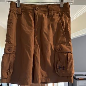 Under Armour cargo khaki shorts. Youth small